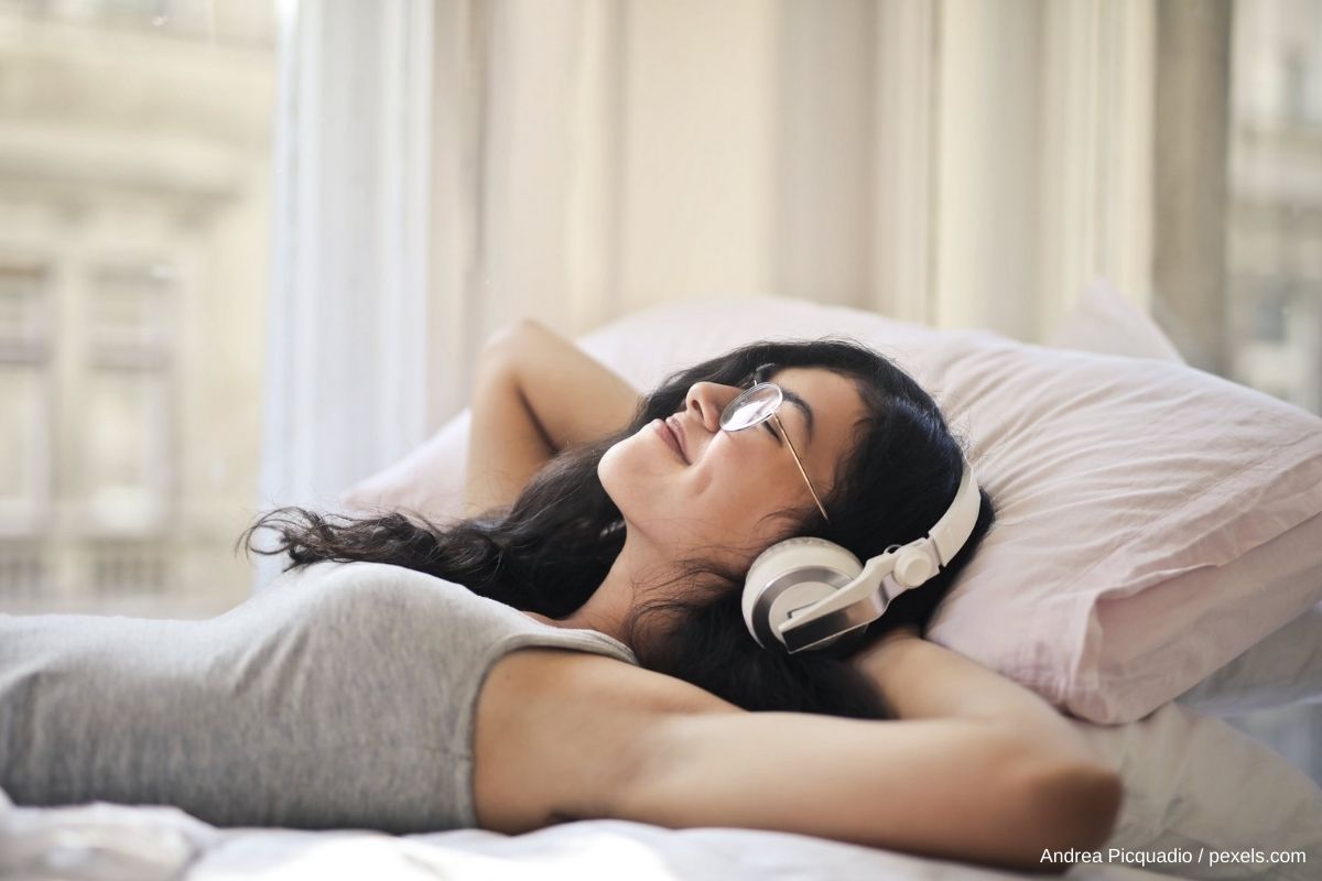 Soothing Sounds: the right music to fall asleep to